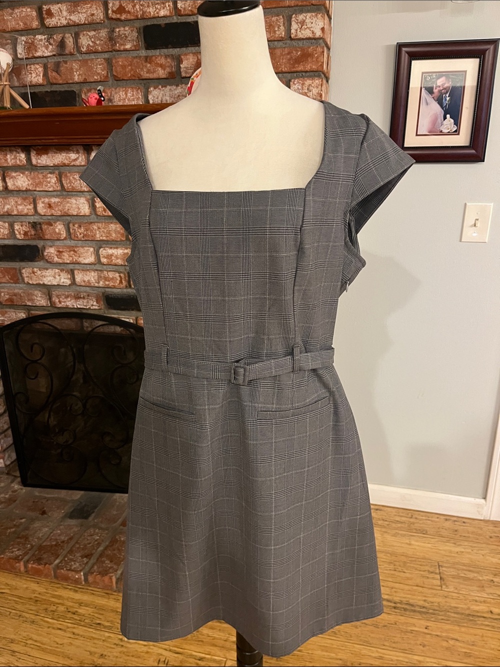 A New Day Gray Plaid Sheath Dress Size XL | NWT | Belted Workwear Chic - Picture 2 of 8